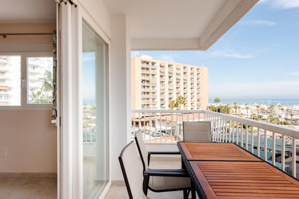 Amplio Con Vistas Al Mar Y Piscina En Benalmadenaアパートメント エクステリア 写真