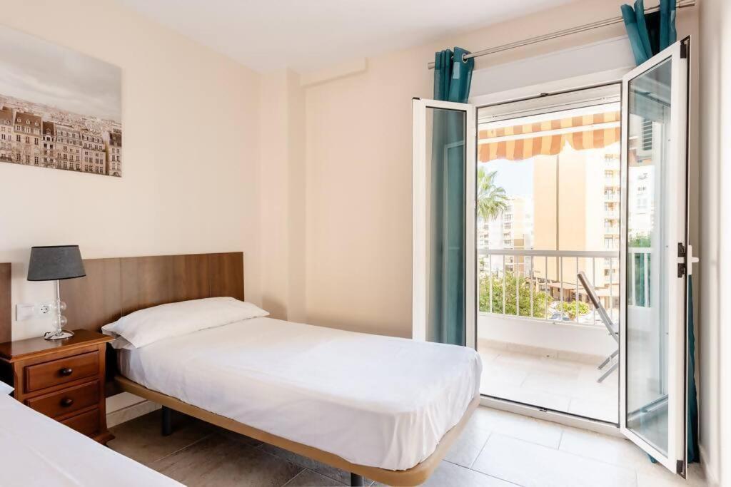Amplio Con Vistas Al Mar Y Piscina En Benalmadenaアパートメント エクステリア 写真