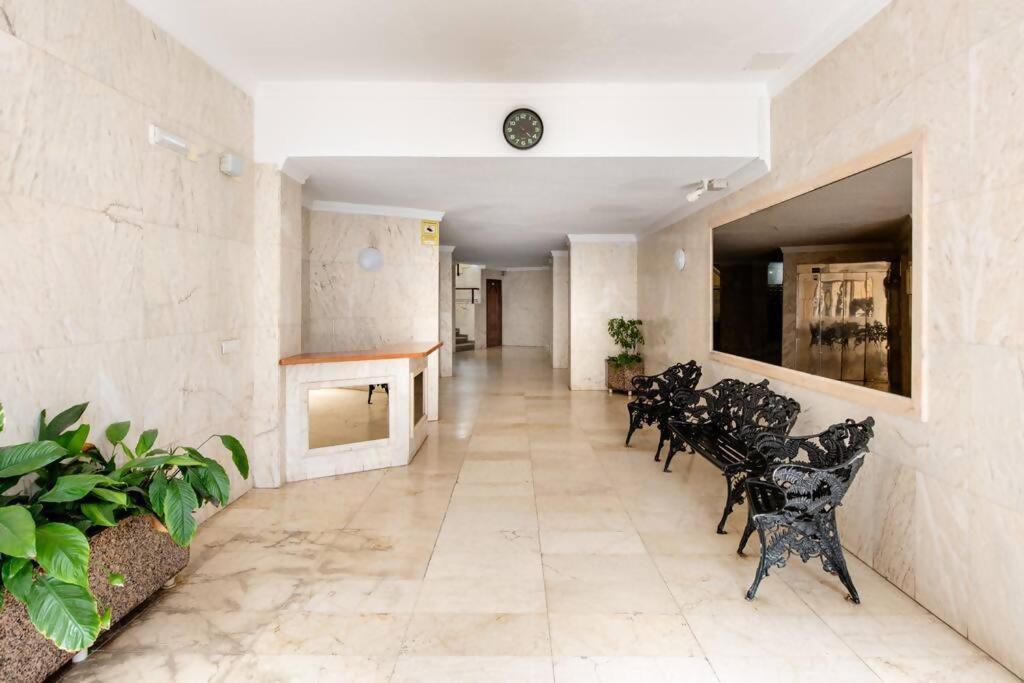 Amplio Con Vistas Al Mar Y Piscina En Benalmadenaアパートメント エクステリア 写真