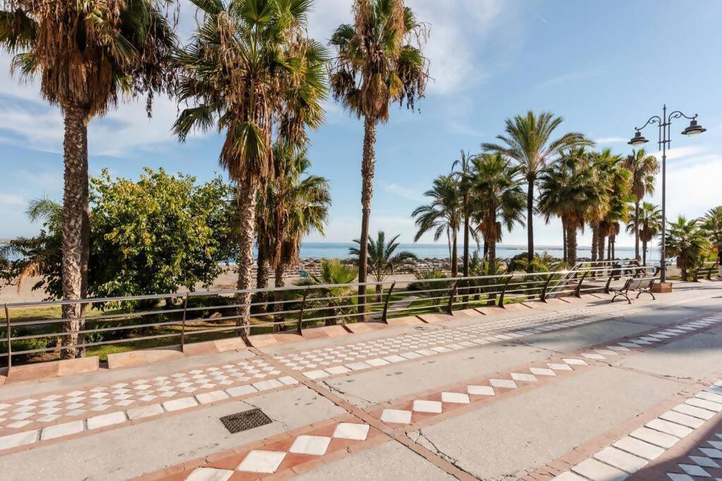 Amplio Con Vistas Al Mar Y Piscina En Benalmadenaアパートメント エクステリア 写真